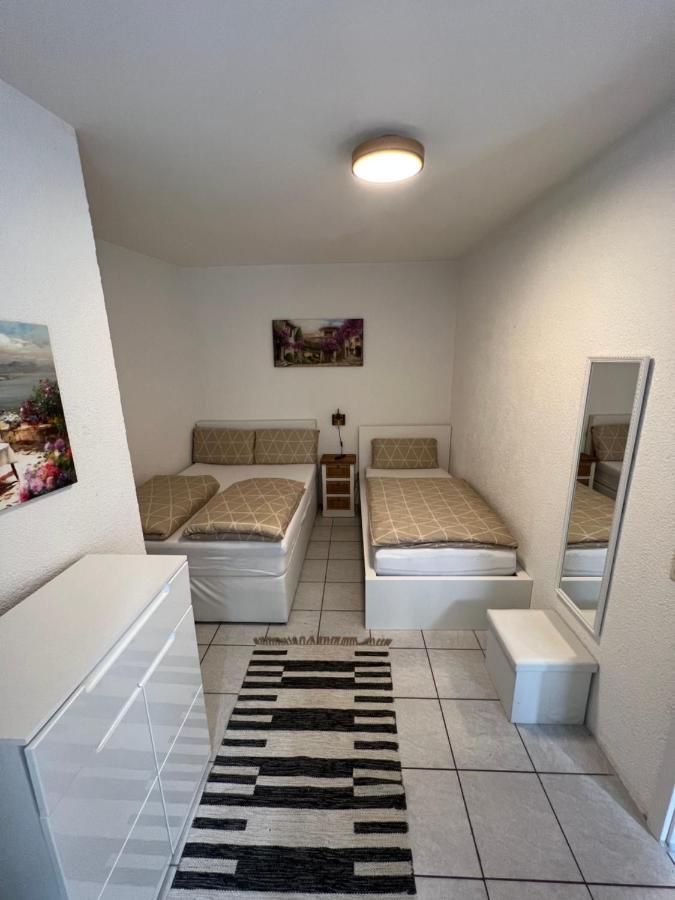 Alex Apartments Solingen Esterno foto